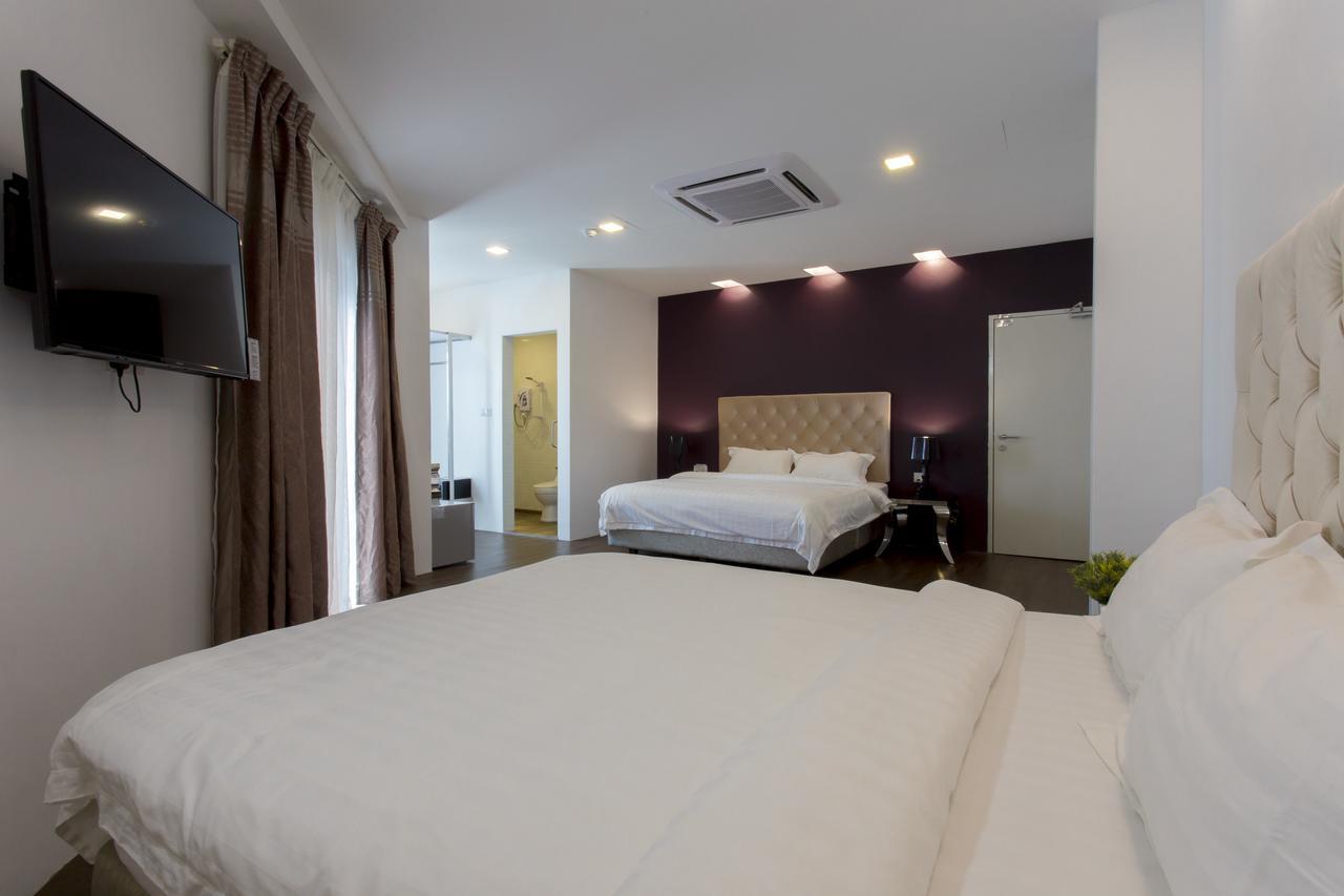 Aloha Hotel Sdn Bhd Pontian Kecil Esterno foto